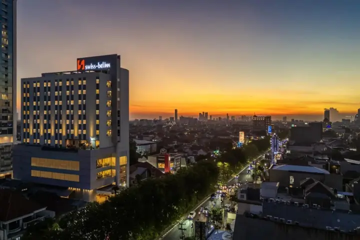 Сурабая: Swiss-Belinn Manyar