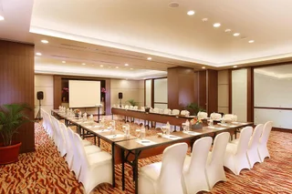 Сурабая: Swiss-Belinn Manyar