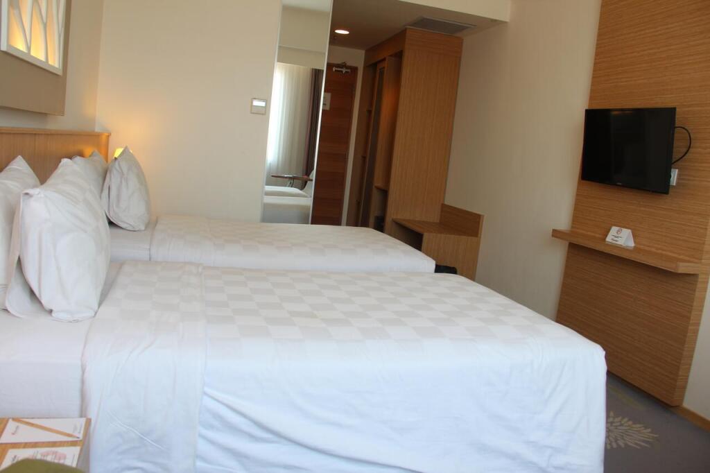 Сурабая: Swiss-Belinn Manyar