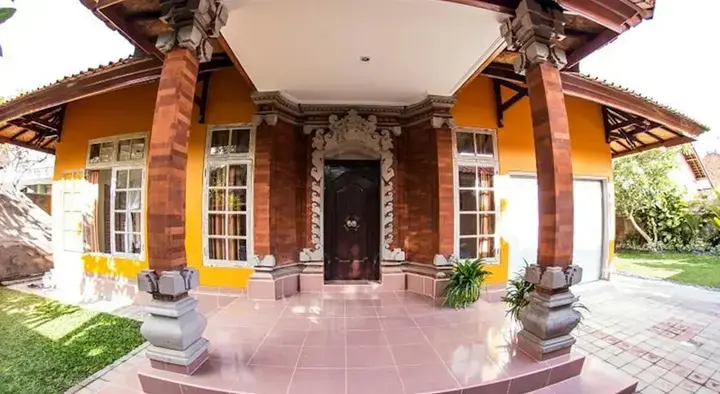 Санур: Rumah Frangipani