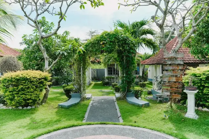 Пекату: Taman Asih Bingin Homestay