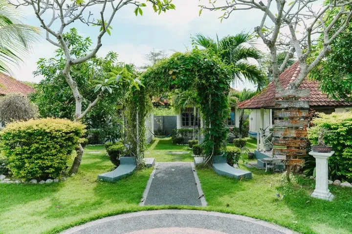 Пекату: Taman Asih Bingin Homestay