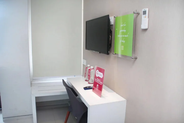 Сурабая: ZEN Rooms Basic Kusuma Bangsa