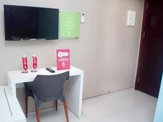 Сурабая: ZEN Rooms Basic Kusuma Bangsa