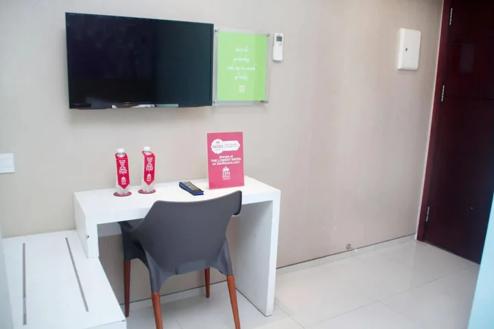Сурабая: ZEN Rooms Basic Kusuma Bangsa