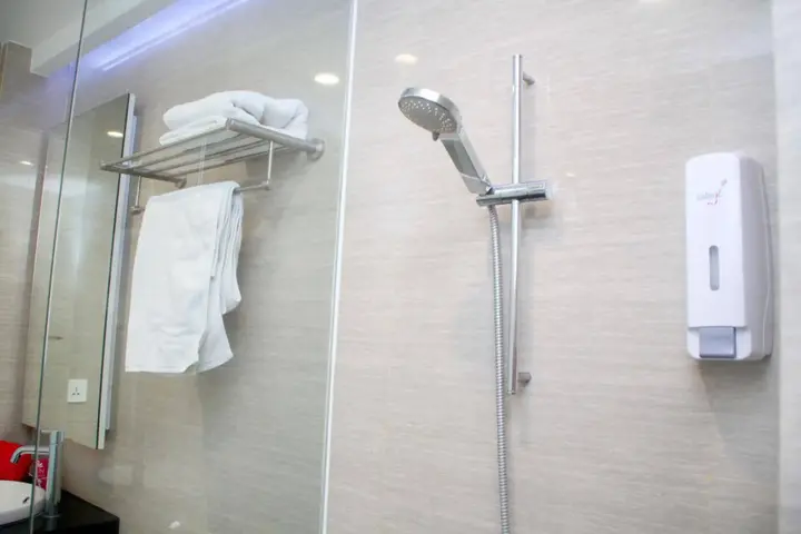 Сурабая: ZEN Rooms Basic Kusuma Bangsa