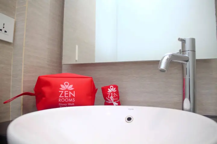 Сурабая: ZEN Rooms Basic Kusuma Bangsa