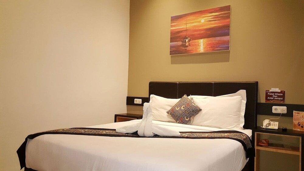 Батуретно: Sunrise Hotel Jombor