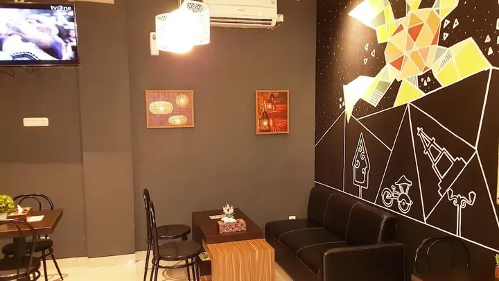 Батуретно: Sunrise Hotel Jombor