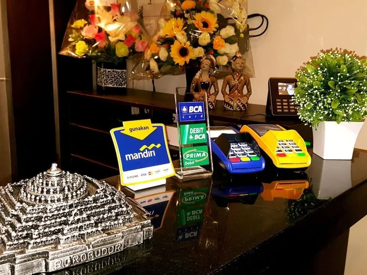 Батуретно: Sunrise Hotel Jombor