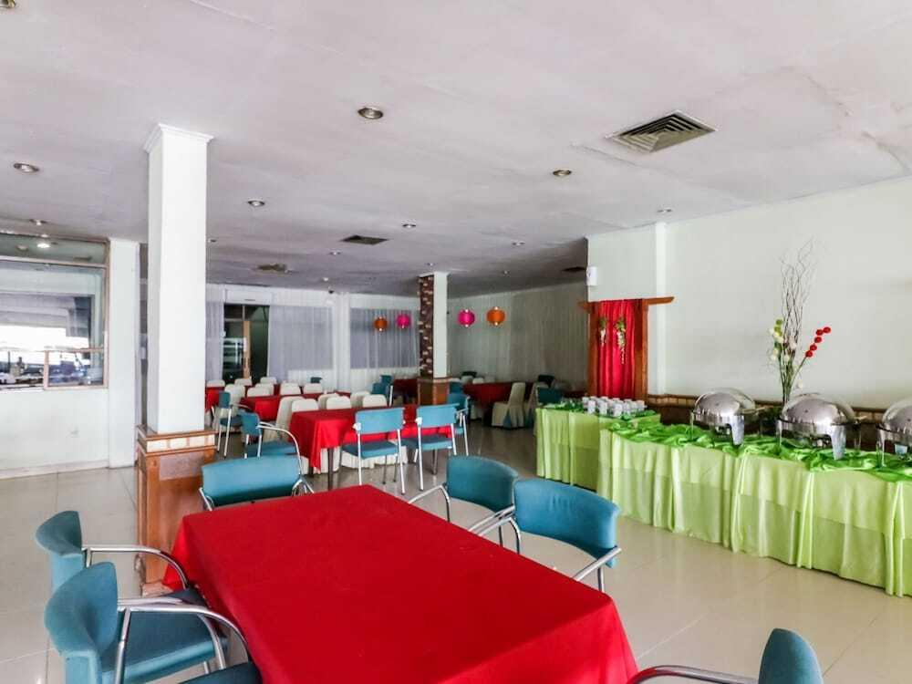 Пеканбару: NIDA Rooms Tampan Universitas Riau HR Subrantas Panam at Hotel Sabrina