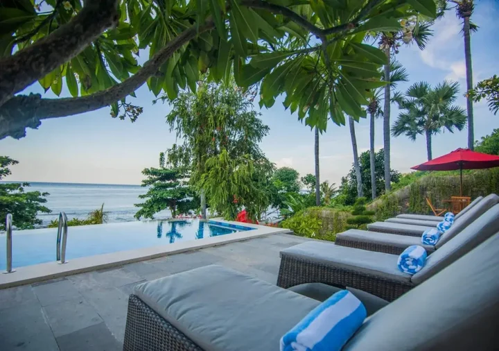 Бунутан: Amed Dream Ibus Beach Club