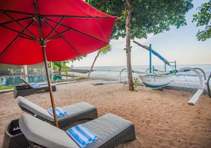 Бунутан: Amed Dream Ibus Beach Club