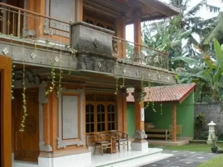 Челук: Bali Bunga Kembang Guest House