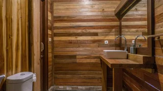 Гили Траванган: Honeyst Bungalow