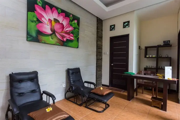 Кута: RedDoorz Plus @ Shri Lakshmi Seminyak