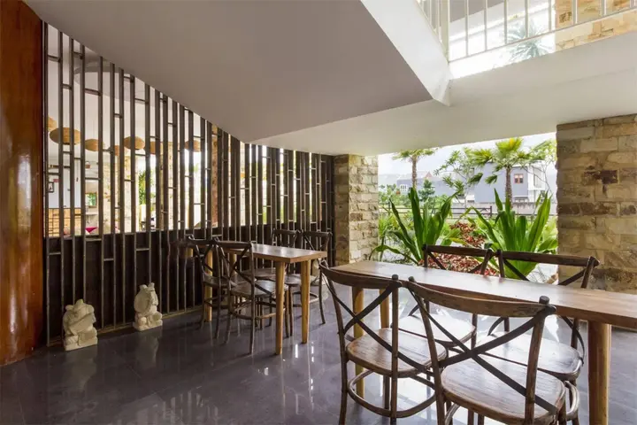 Табанан: RedDoorz Plus @ Gunung Salak Street