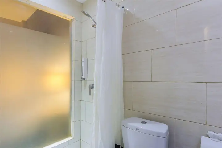Табанан: RedDoorz Plus @ Gunung Salak Street