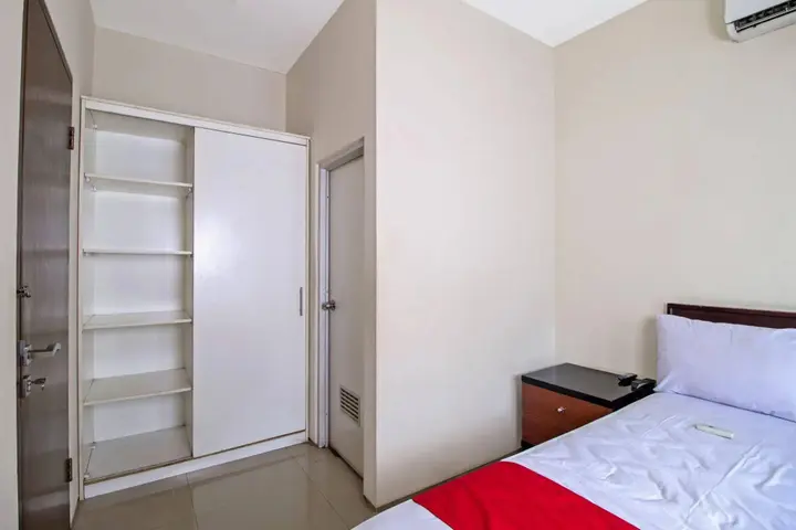 Джакарта: RedDoorz @ Jempang Benhil
