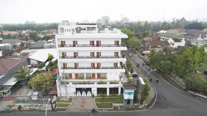 Маланг: Ratu Homestay Malang