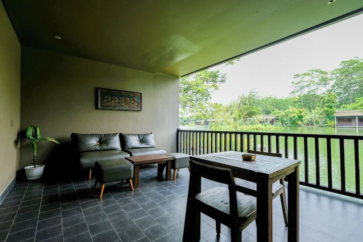 Батуретно: The Westlake Hotel & Resort Yogyakarta