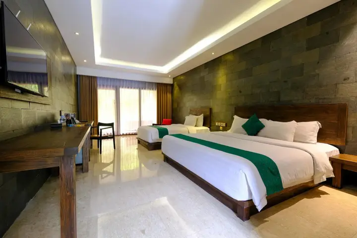 Батуретно: The Westlake Hotel & Resort Yogyakarta