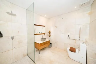 Батуретно: The Westlake Hotel & Resort Yogyakarta