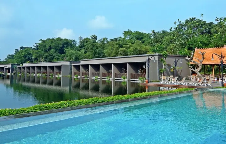 Батуретно: The Westlake Hotel & Resort Yogyakarta