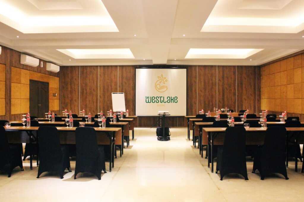 Батуретно: The Westlake Hotel & Resort Yogyakarta