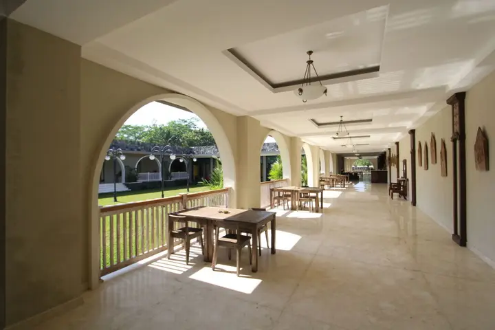 Батуретно: The Westlake Hotel & Resort Yogyakarta