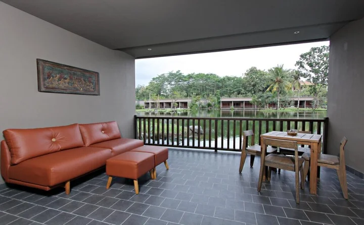 Батуретно: The Westlake Hotel & Resort Yogyakarta