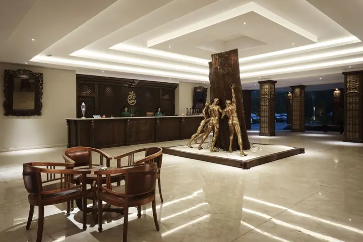 Батуретно: The Westlake Hotel & Resort Yogyakarta