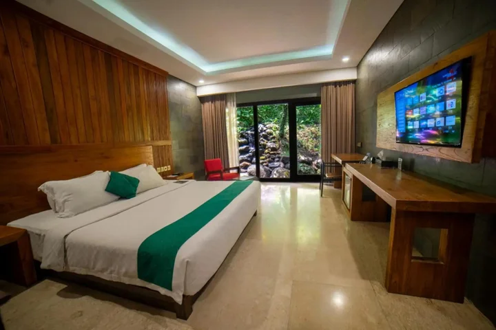 Батуретно: The Westlake Hotel & Resort Yogyakarta