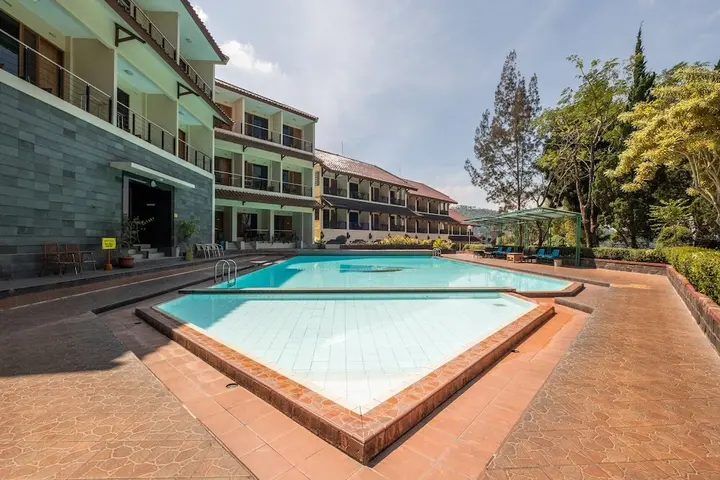 Чипанас: Capital O 1256 Sangga Buana Resort and Convention Hotel