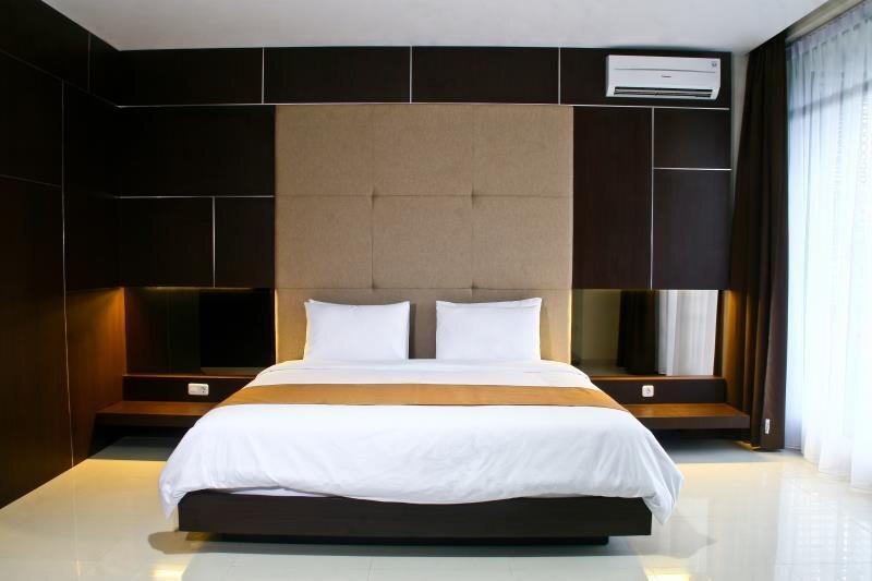 Сукабуми: Balcony Hotel Sukabumi