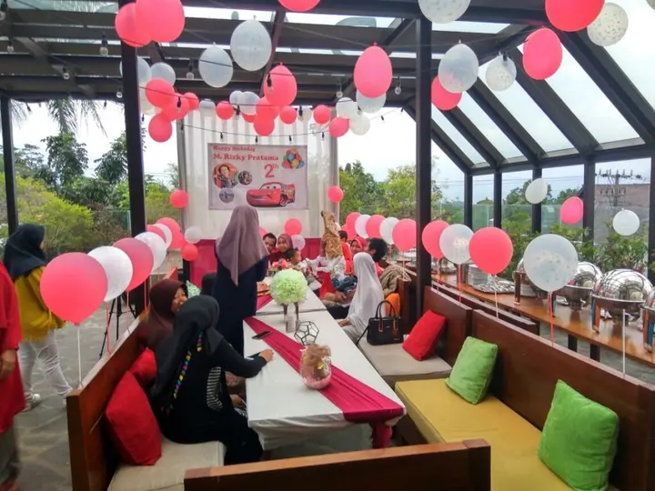 Сукабуми: Balcony Hotel Sukabumi
