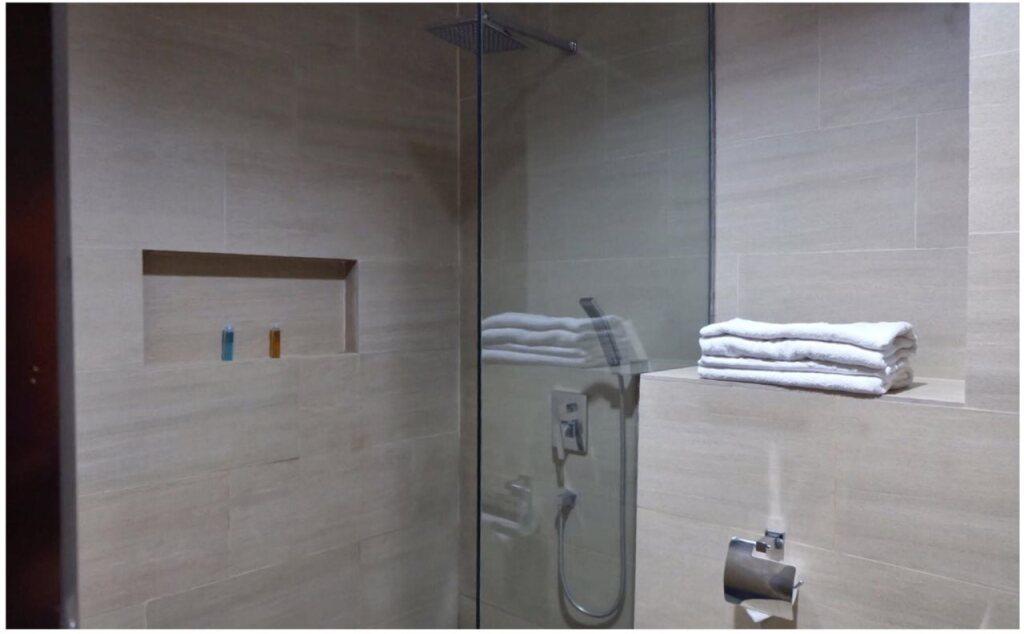 Сукабуми: Balcony Hotel Sukabumi