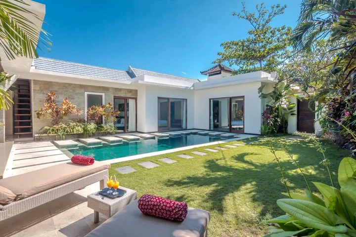 Кута: Villa LA