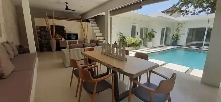 Кута: Villa LA