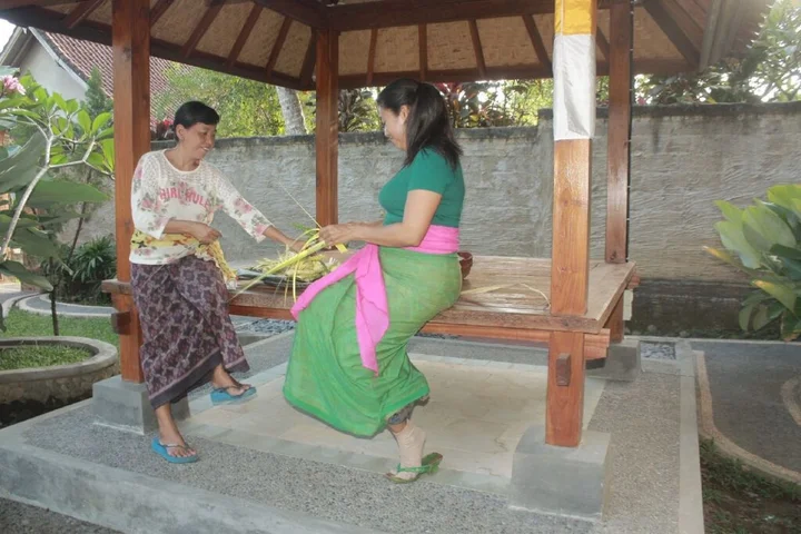 Сукавати: Wana Ukir Ubud