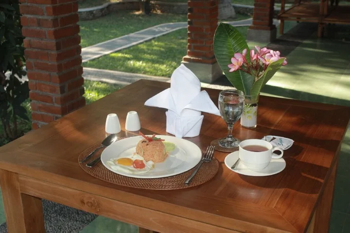 Сукавати: Wana Ukir Ubud