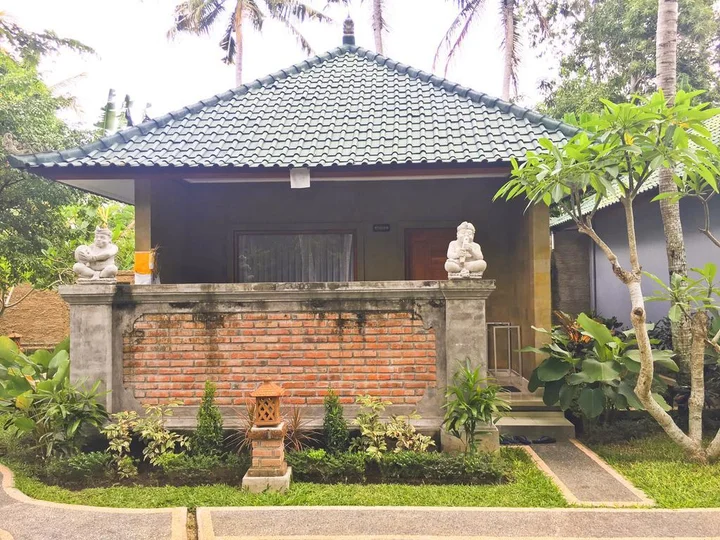 Сукавати: Wana Ukir Ubud