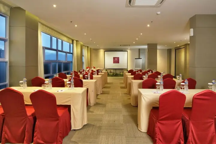 Бандунг: West Point Hotel