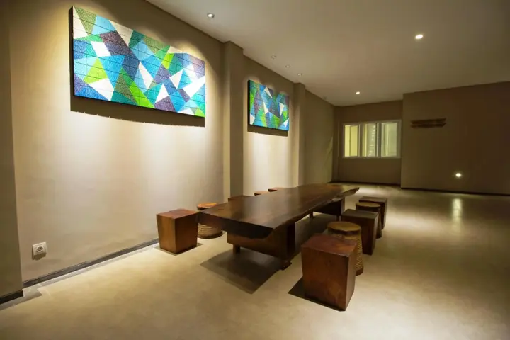 Чиребон: Vinotel Cirebon