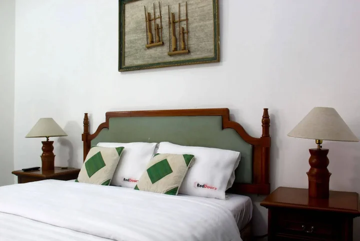 Бандунг: Lombok Ethnic Bandung