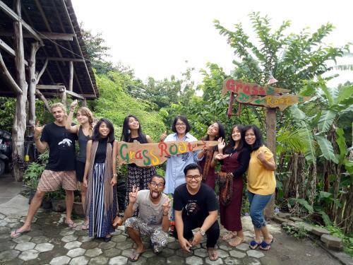 Батуретно: Grass Root Homestay