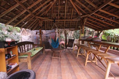 Батуретно: Grass Root Homestay