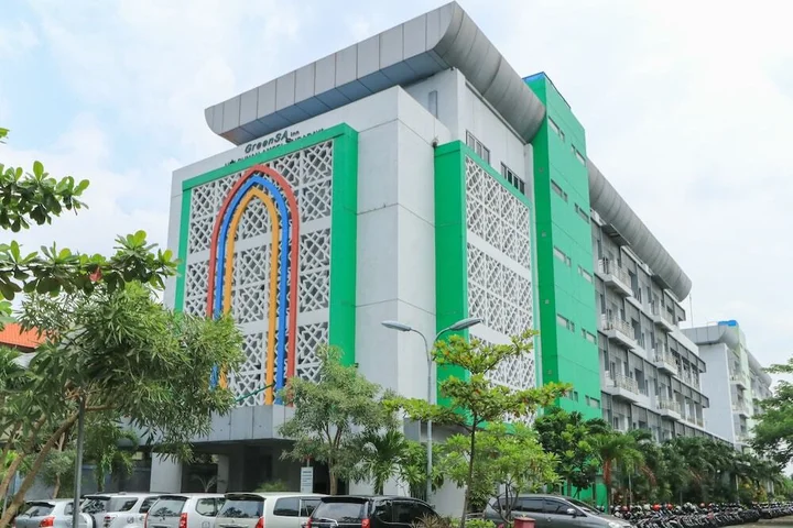 Сидоарджо: GreenSA inn Hotel