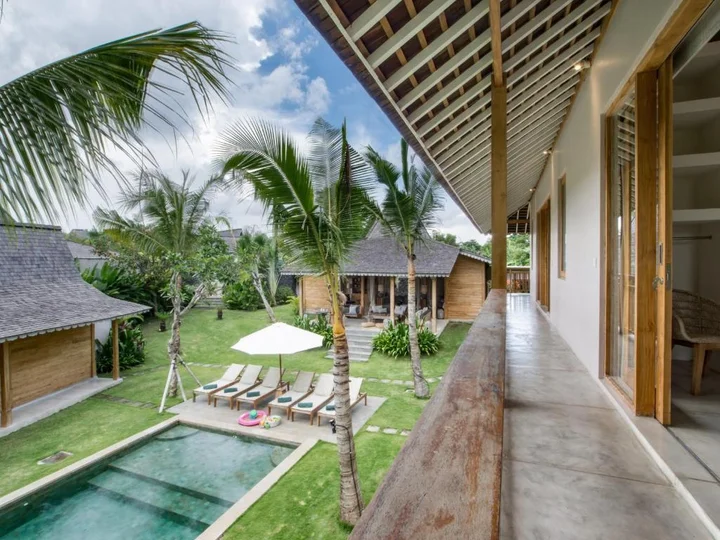 Керобокан: Villa Alea by Villa Finder