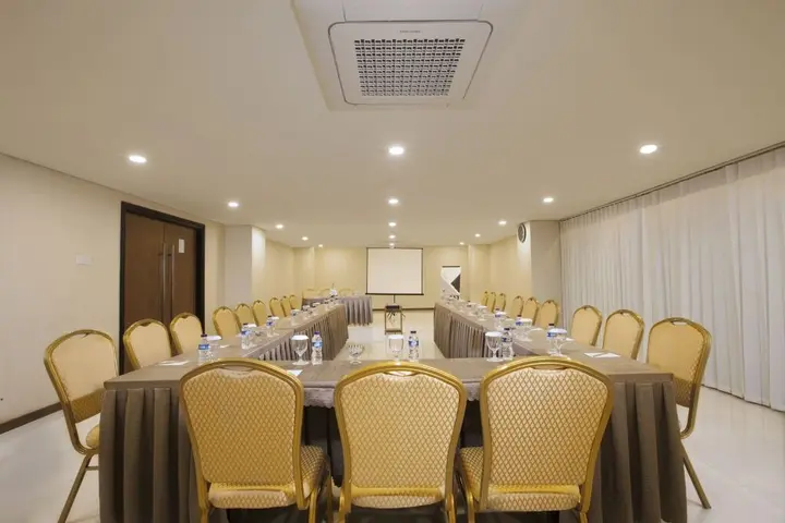 Чиребон: Verse Hotel Cirebon